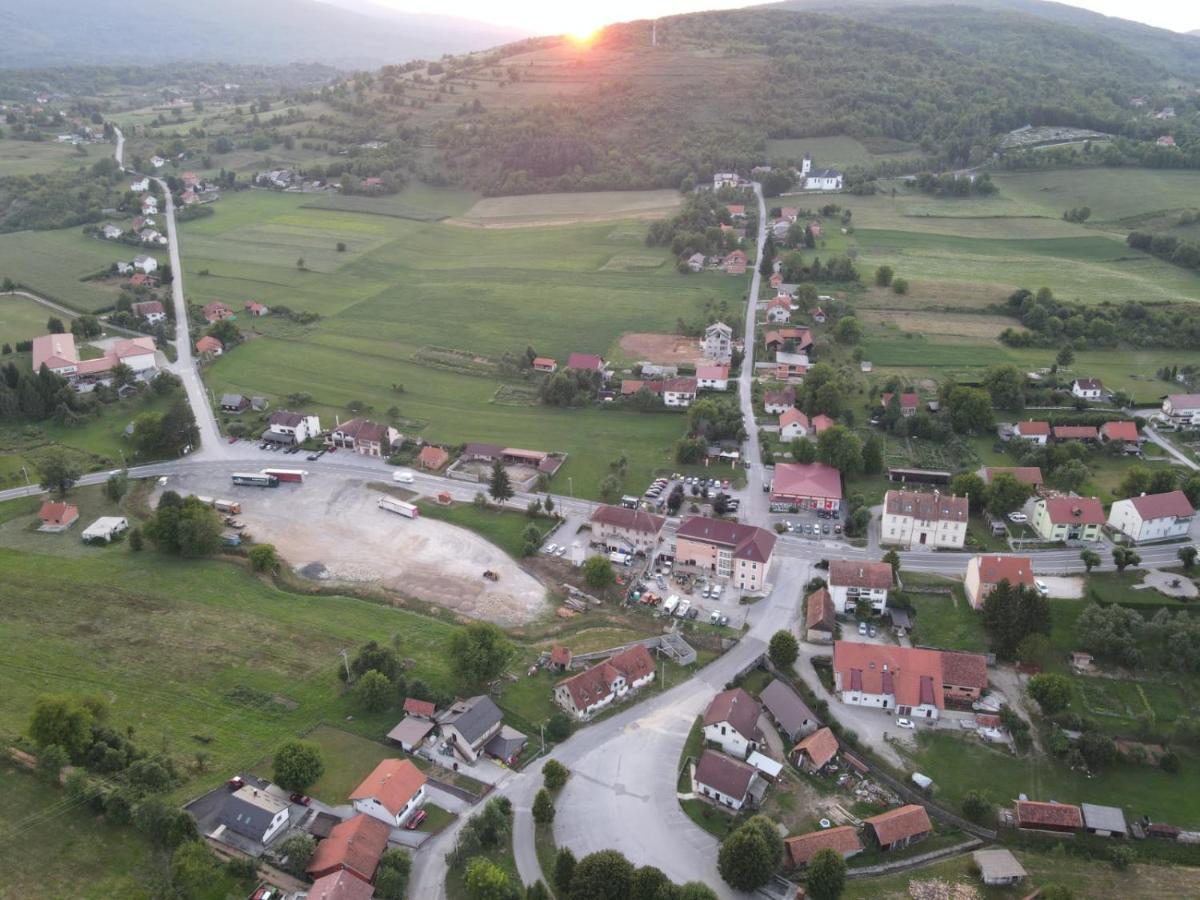 Apartman Katja Rakovica Bagian luar foto