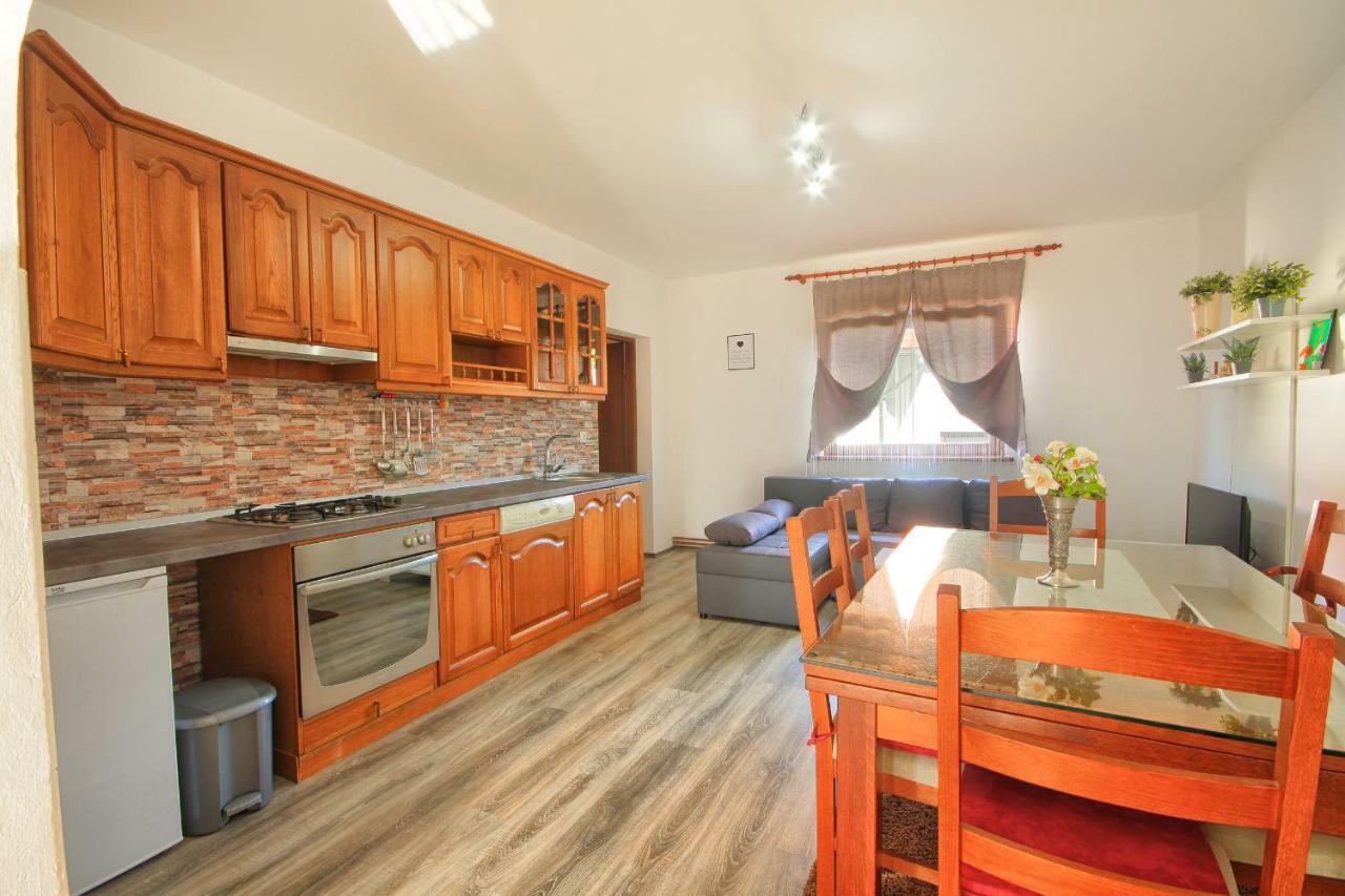 Apartman Katja Rakovica Bagian luar foto