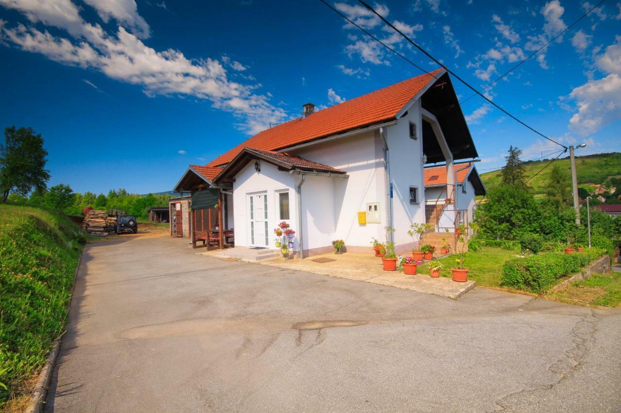 Apartman Katja Rakovica Bagian luar foto