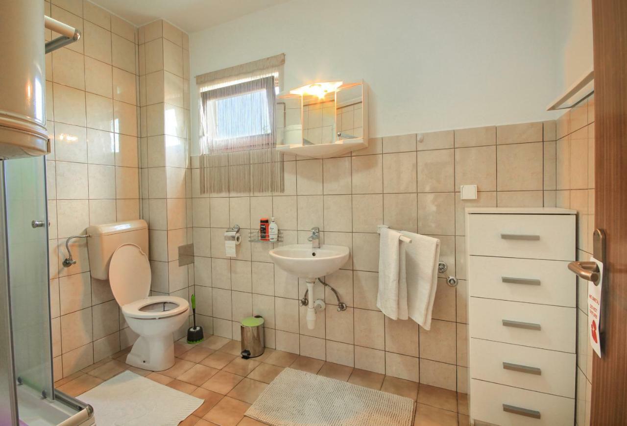 Apartman Katja Rakovica Bagian luar foto